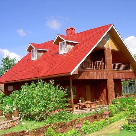 Hill Top Villa Hotel Kalaw Exteriör bild