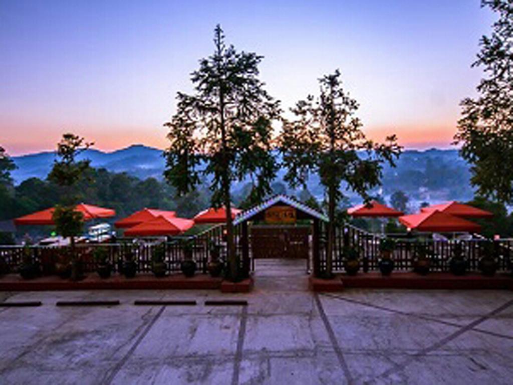 Hill Top Villa Hotel Kalaw Exteriör bild