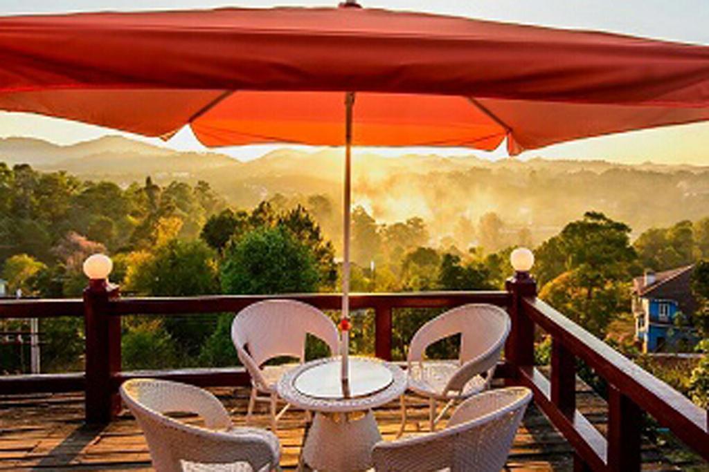 Hill Top Villa Hotel Kalaw Exteriör bild