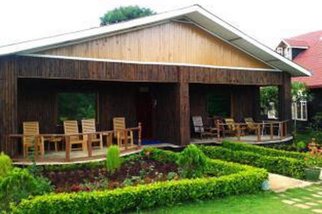 Hill Top Villa Hotel Kalaw Exteriör bild